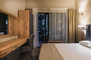 Гостиница Wellness SPA Отель Море Алушта Улучшенный двухместный номер с 2 отдельными кроватями-3