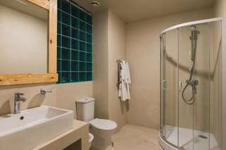 Гостиница Wellness SPA Отель Море Алушта Улучшенный двухместный номер с 2 отдельными кроватями-4
