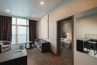 Гостиница Wellness SPA Отель Море Алушта Апартаменты с 2 спальнями и видом на море-2