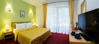 Гостиница Wellness SPA Отель Море Алушта Двухместный номер эконом-класса с 1 кроватью или 2 отдельными кроватями-6